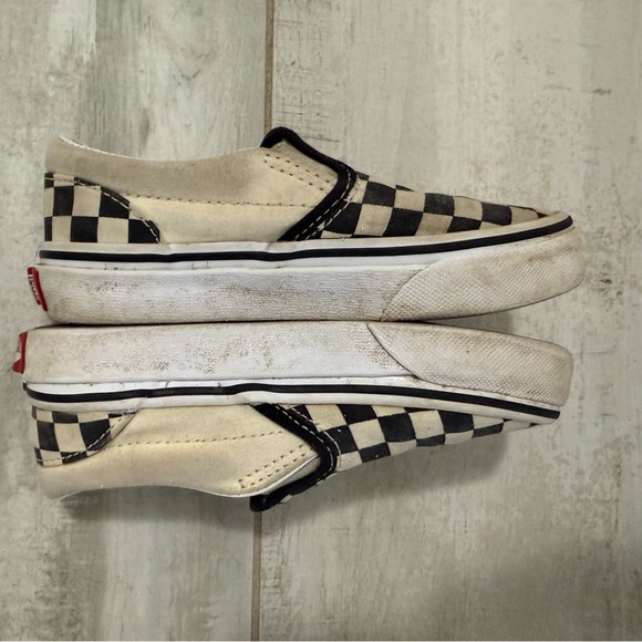 Kids’ Black White Checkered Slip On Vans, size 11 - Picture 6 of 9